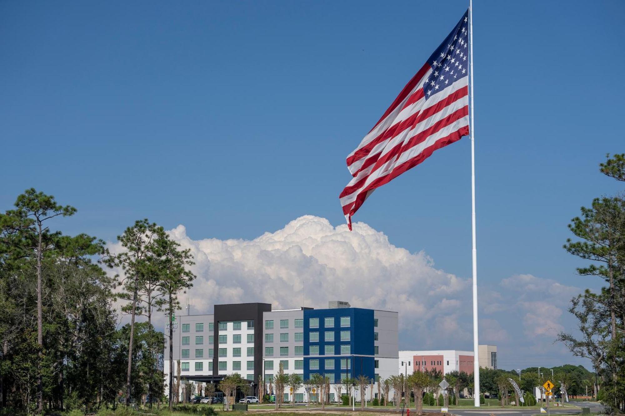 Holiday Inn Express & Suites Fort Walton Beach - Eglin Area By Ihg 외부 사진